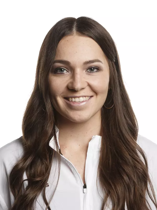 STARKVILLE, MS - August 26, 2021 - Mississippi State Utility Allison Florian (#99) headshot taken at the Holliman Athletic Center at Mississippi State University in Starkville, MS. Photo By Austin Perryman