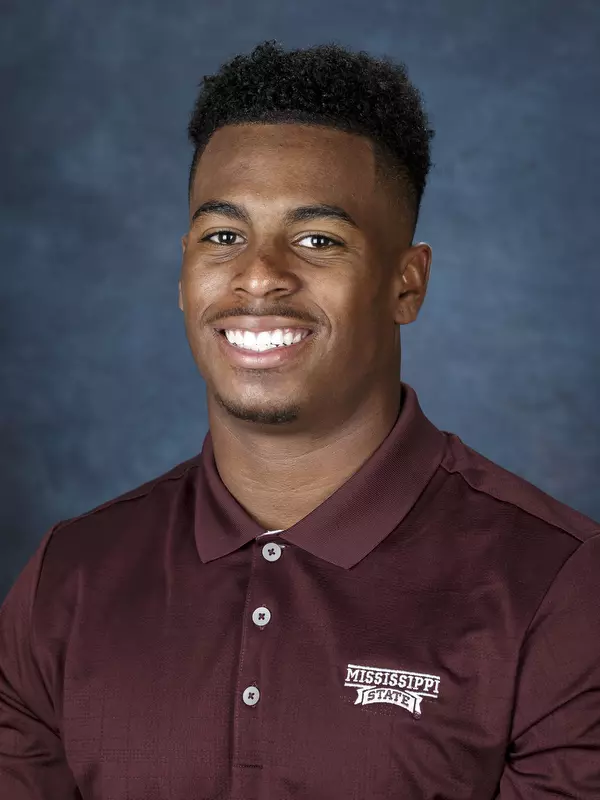 STARKVILLE, MS - August 11, 2017 - Mississippi State Tight End Powers Warren (#89) headshot taken at Mississippi State University in Starkville, MS. Photo By Kelly Price