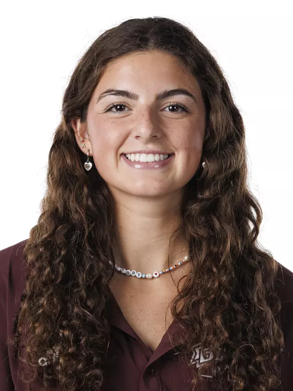 STARKVILLE, MS - August 22, 2022 - Mississippi State Distance Runner Mallory Streetman headshot taken at the Holliman Athletic Center at Mississippi State University in Starkville, MS. Photo By Austin Perryman
