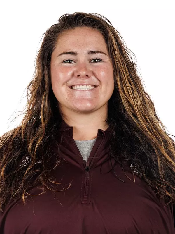 Mia Davidson-Smith Headshot