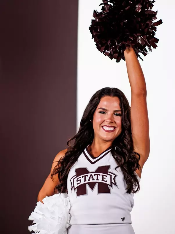 Spirit Headshots 2022-23 - P. Henley