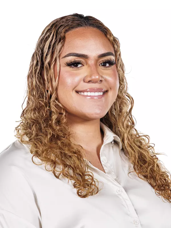 STARKVILLE, MS - September 05, 2024 - Mississippi State Graduate Assistant Matalasi Faapito headshot taken at the Holliman Athletic Center at Mississippi State University in Starkville, MS. Photo By Mike Mattina