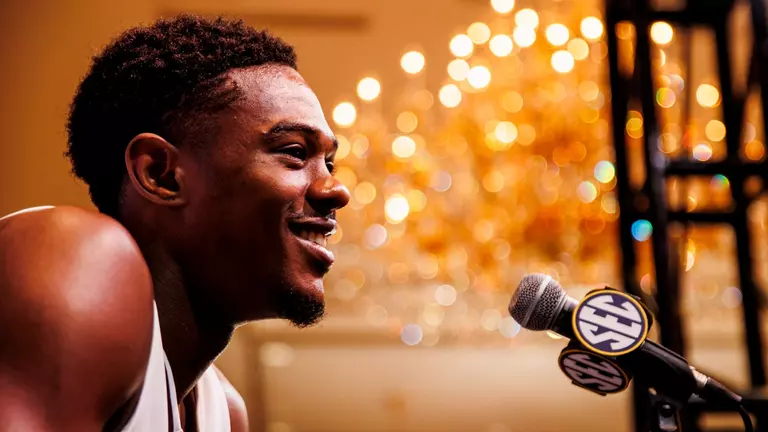 SEC Spotlight The Latest Surreal Stop On Shawn Jones Jr.’s Journey