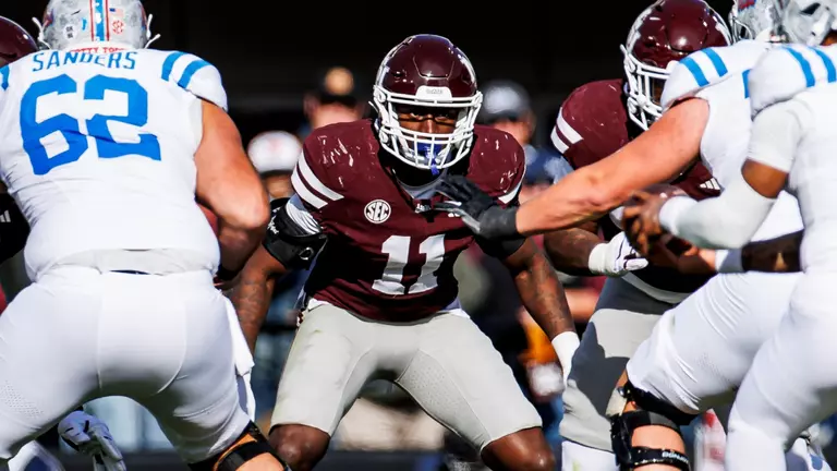 Lockhart Earns Coaches’ Freshman All-SEC Honors