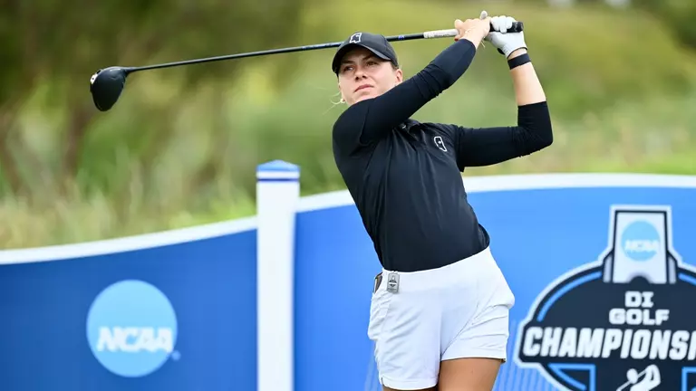 Women's Golf Advances To Final Round Of Stroke Play