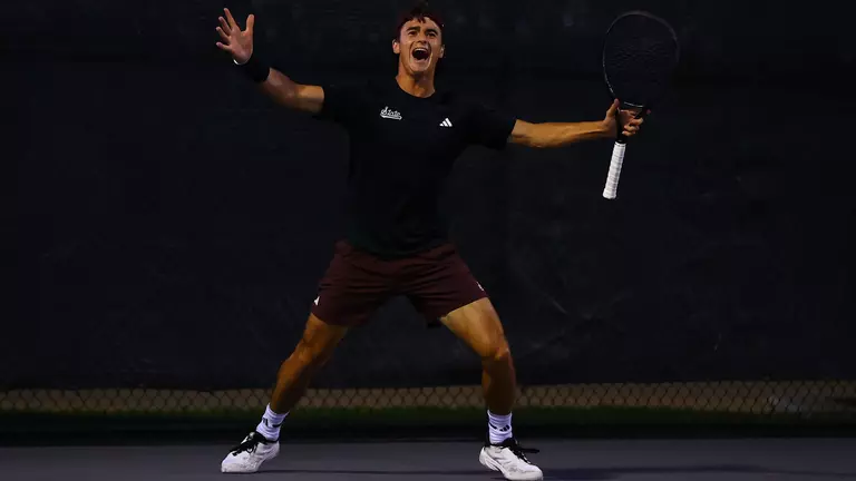 No. 12 Bulldogs Shutout No. 22 Spartans in NCAA Second Round