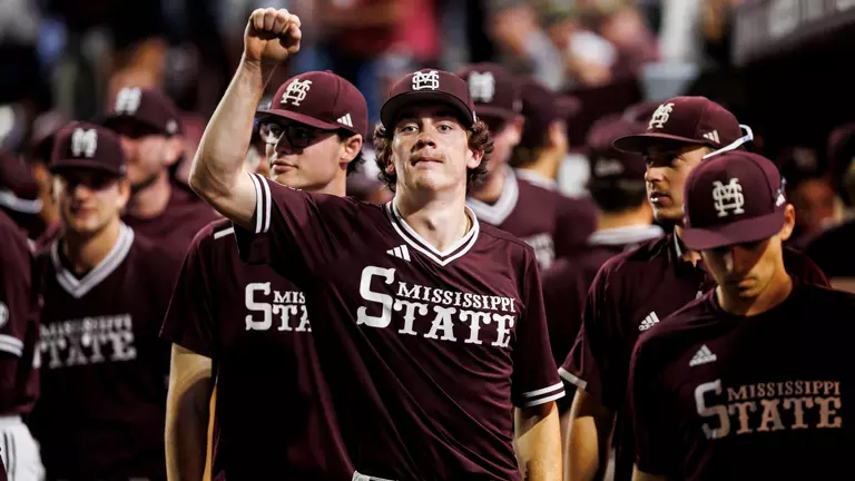 Bulldogs Set For Top 15 In-State Battle