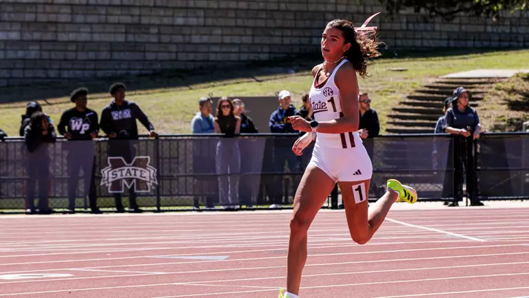 Distance Dawgs Run Hard At Wake Forest