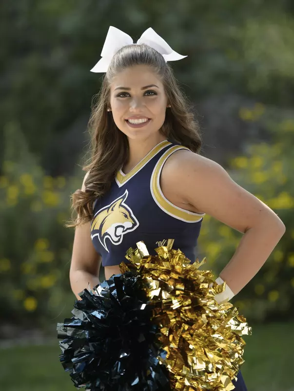 Magnuson_Raina_Mug_Cheer