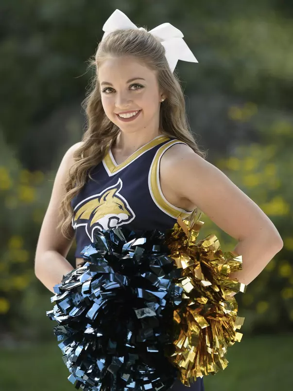 Moncur_Hannah_Mug_Cheer