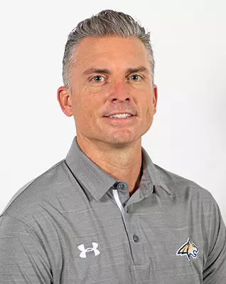 WBB_2021_ASSISTANT_GEOFF_GOLDEN_HEAD_SHOT_WEB
