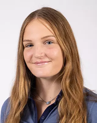 Lauren Basye Headshot