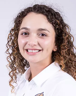 Scarlet Weidig Velazquez Headshot