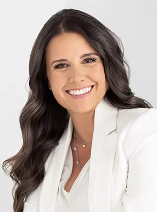 ATH_2223_KATIE_SUAREZ_WEB_MUG.jpg