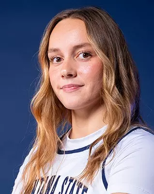 WBB_2525_15_ISSY_BUNYAN_HEADSHOT_WEB