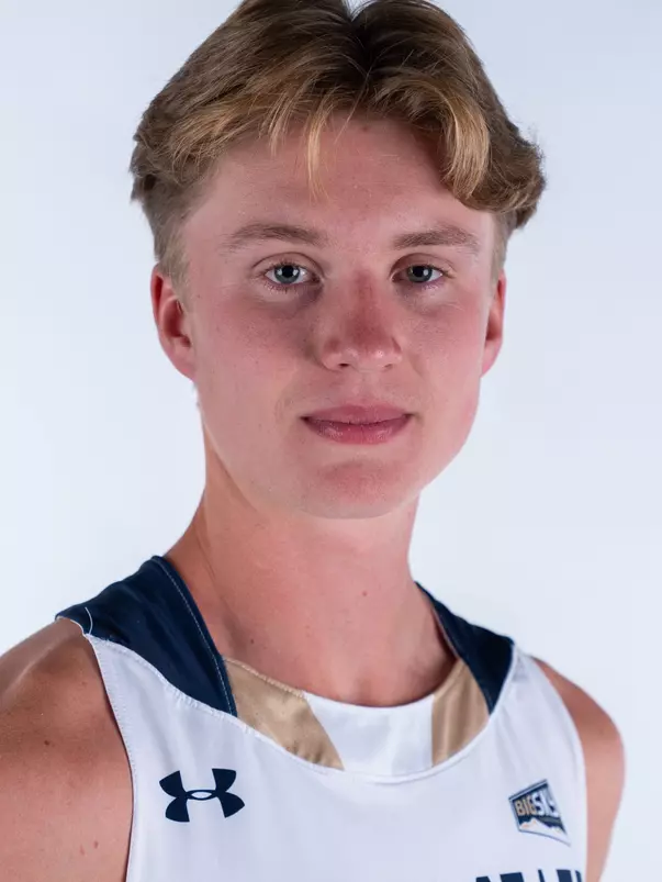2026 MSU Cross Country Headshots