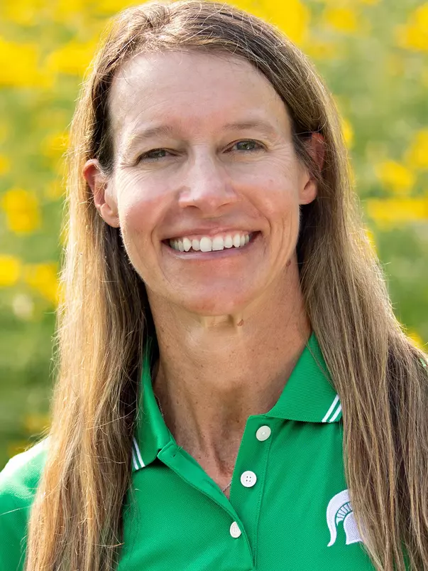 Stacy Slobodnik-Stoll 2020-21 headshot