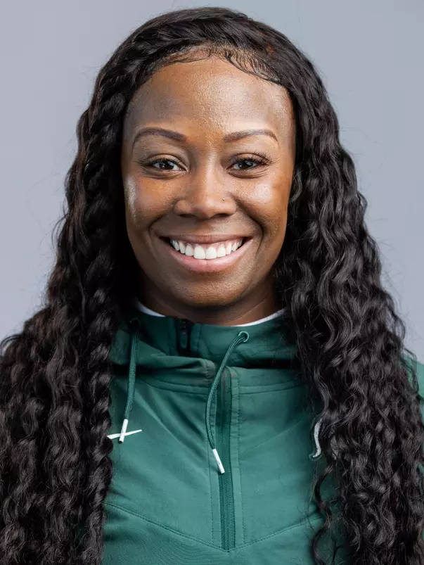 Nadia Taylor, softball, headshot, 2022