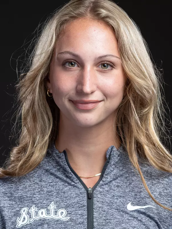 Abby Carvey HS 23