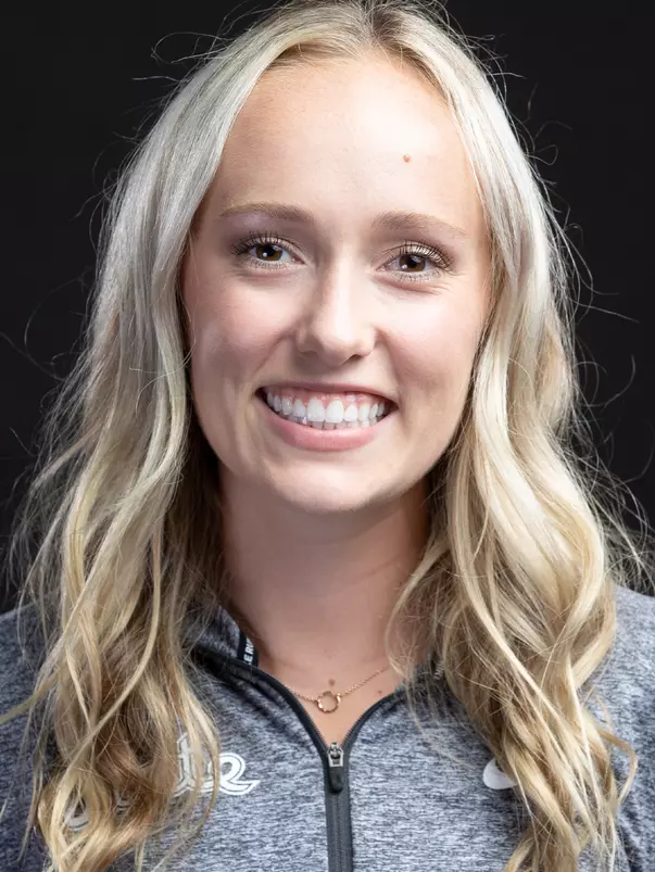 Abigail Lee HS 23