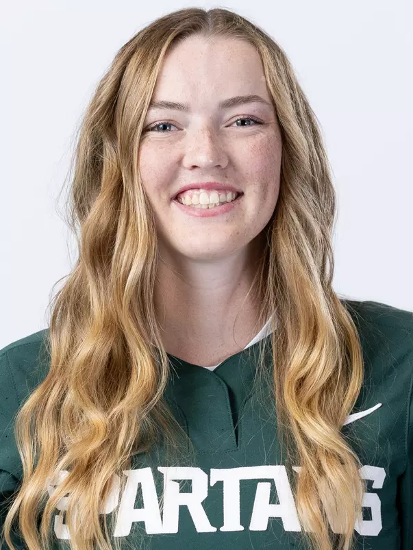 Macy Lee, headshot, softball, 2024