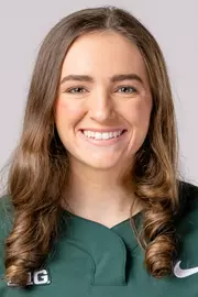 Anna Fox Headshot 2023