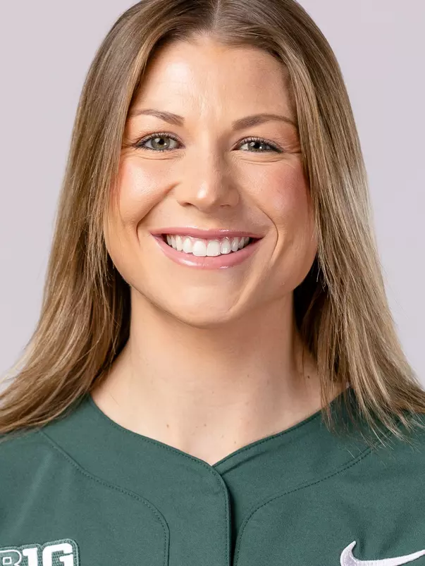 Kendall Kates Headshot 2023