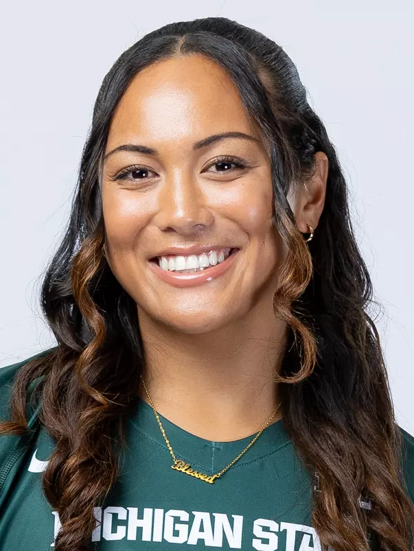 Nalani Iosia, headshot, 2023