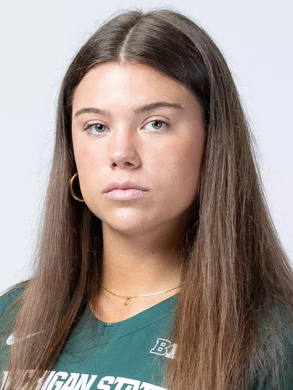 Grace Kelly, headshot, 2023