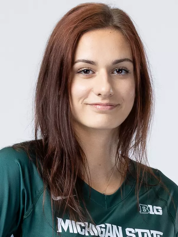 Zuzanna Kulig, headshot, 2023