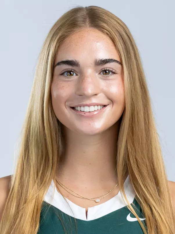 Emma O'Neil 2023 Headshots