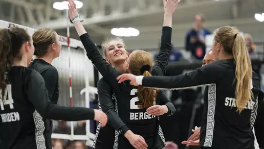 Volleyball Starts B1G Play in Ann Arbor Friday