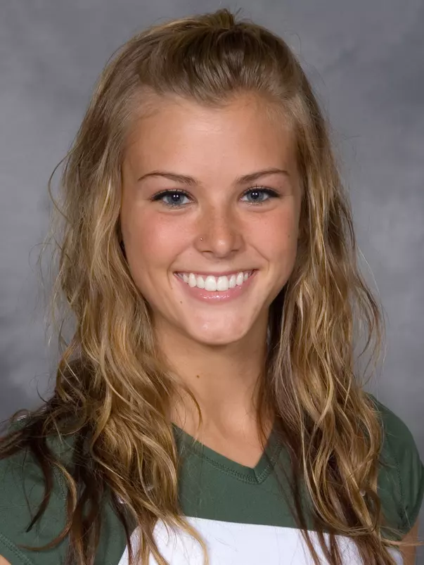 2006 Volleyball Headshot Whitney Tremain