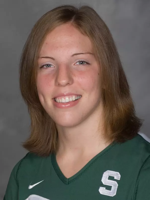 2007 Volleyball Headshot Heather McDaniel