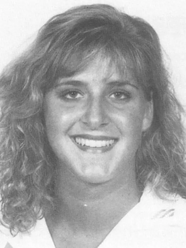 Volleyball Headshot Amy Schloss