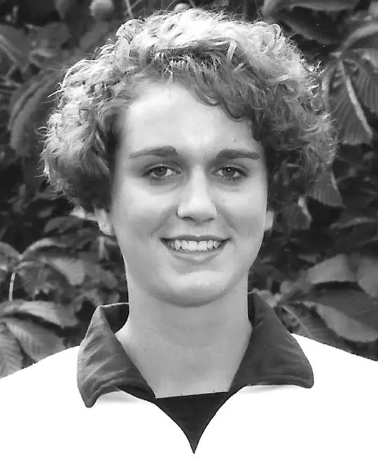 Volleyball Headshot Niki Pahl