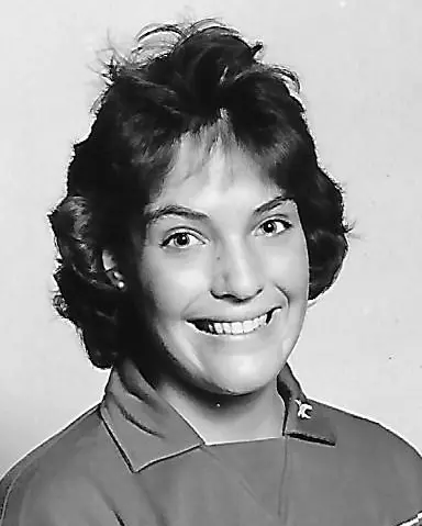 Volleyball Headshots Kathy Bell