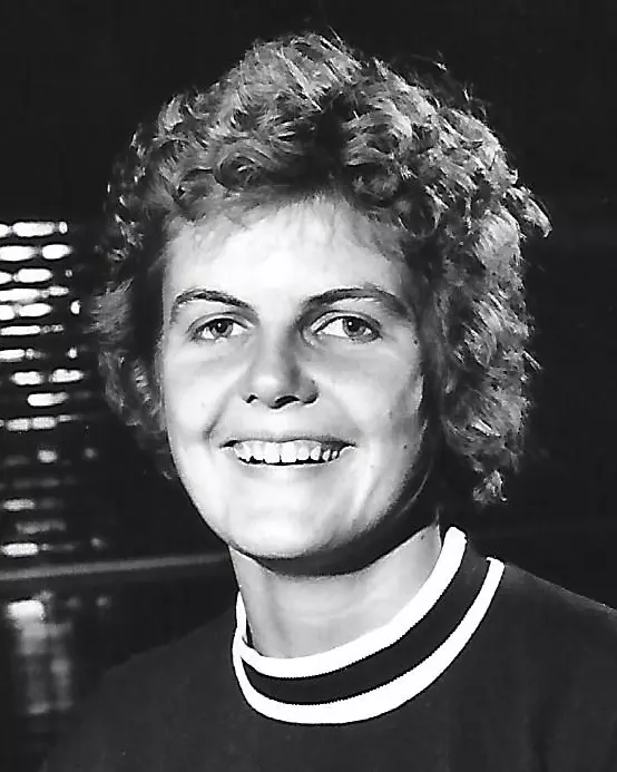 Volleyball Historic Headshot Laura Peterson