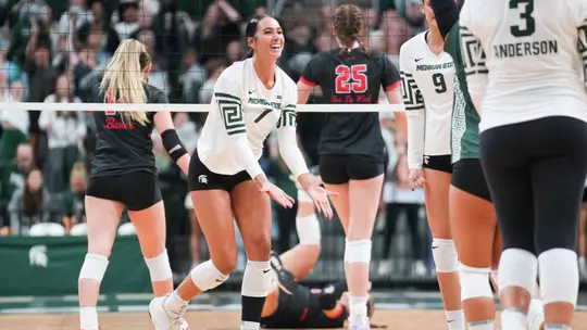 Volleyball Preps for Pair of Early Week Matches