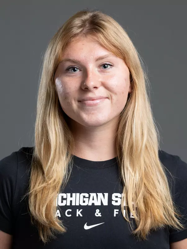 Chmielewski, Allison Headshot