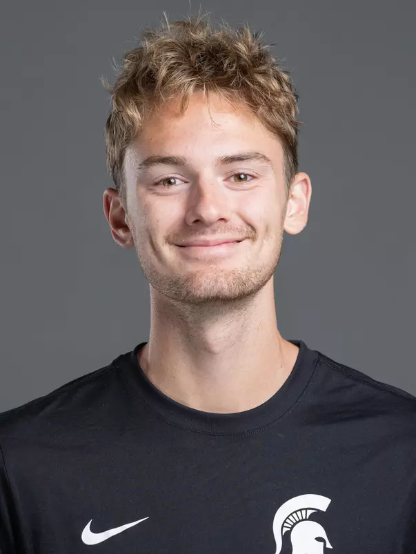 Hough, Riley Headshot