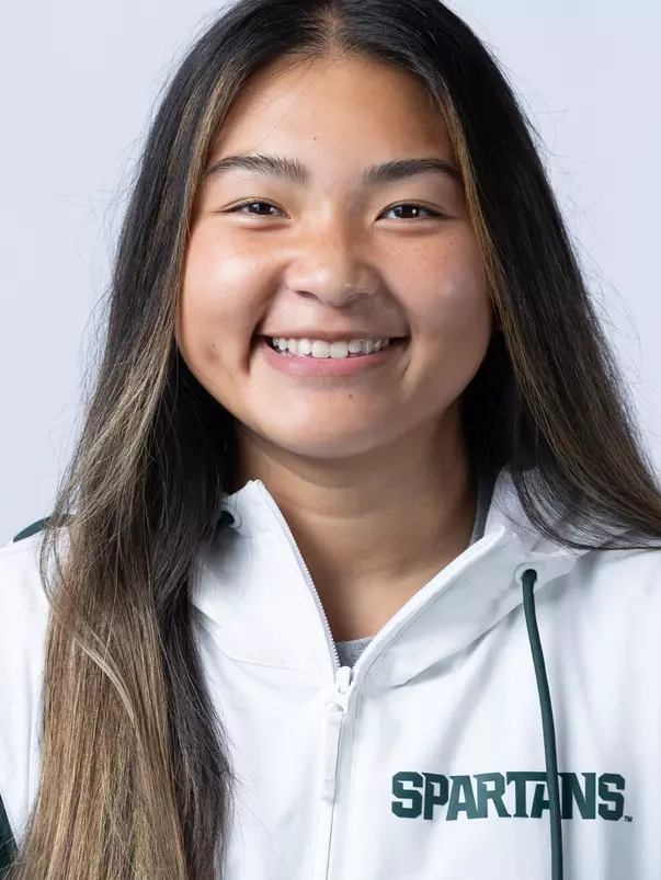 Ynhi Le Volleyball Headshot 2026