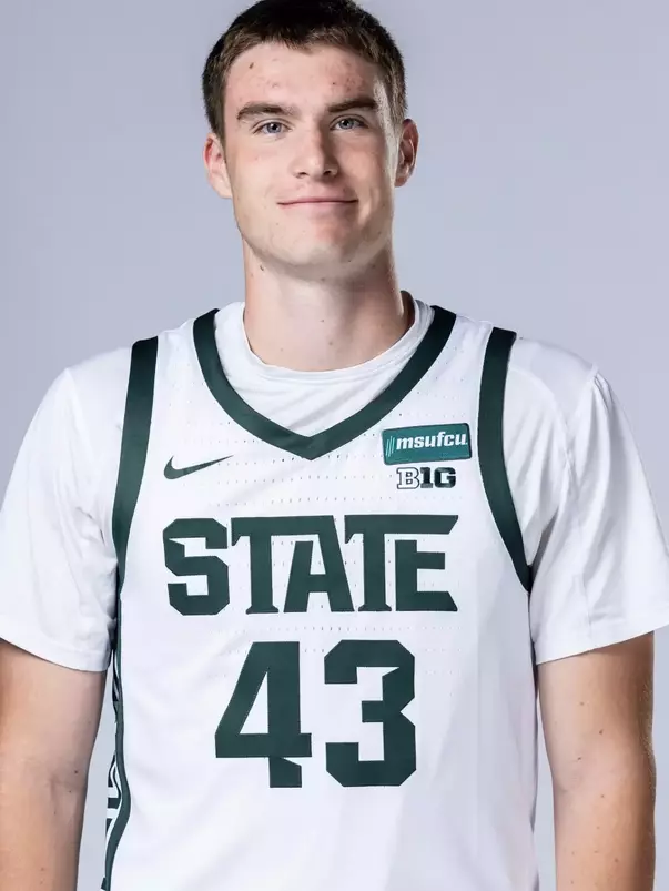 Colin Walton headshot