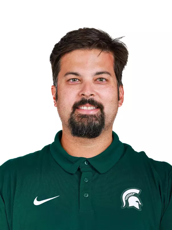 Daniel Schlereth headshot MSU edit from USF