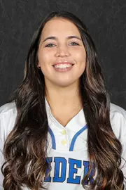 De La Cruz, Jocelynn