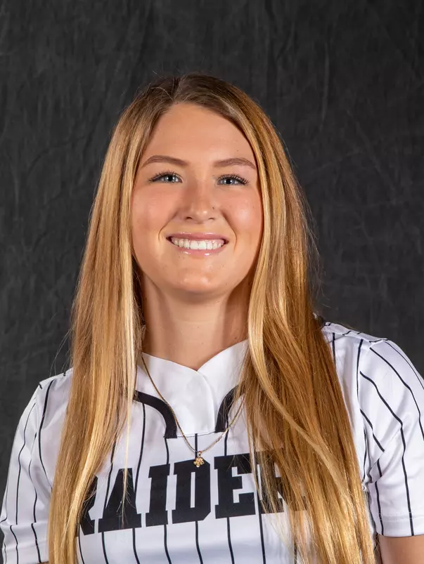 2022 Makenzie Hutchinson Headshot