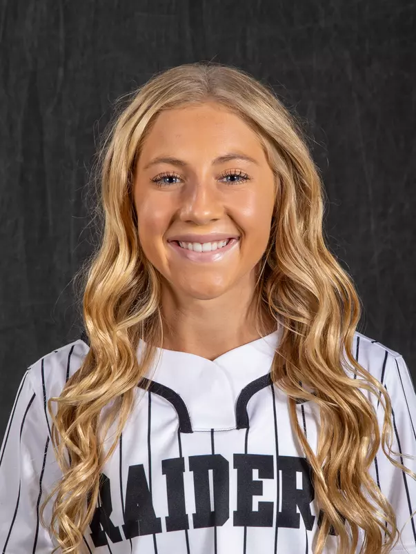 2022 Abby Shoulders Headshot