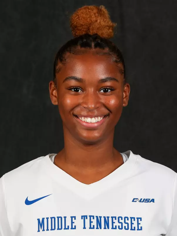 Dasia Smith Head Shot 2021