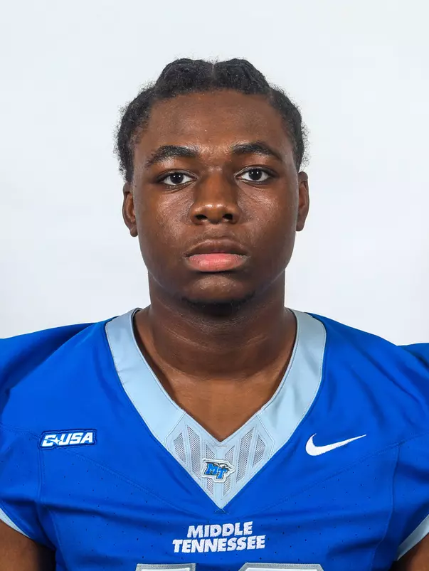 Tiyyan Robinson headshot 2024