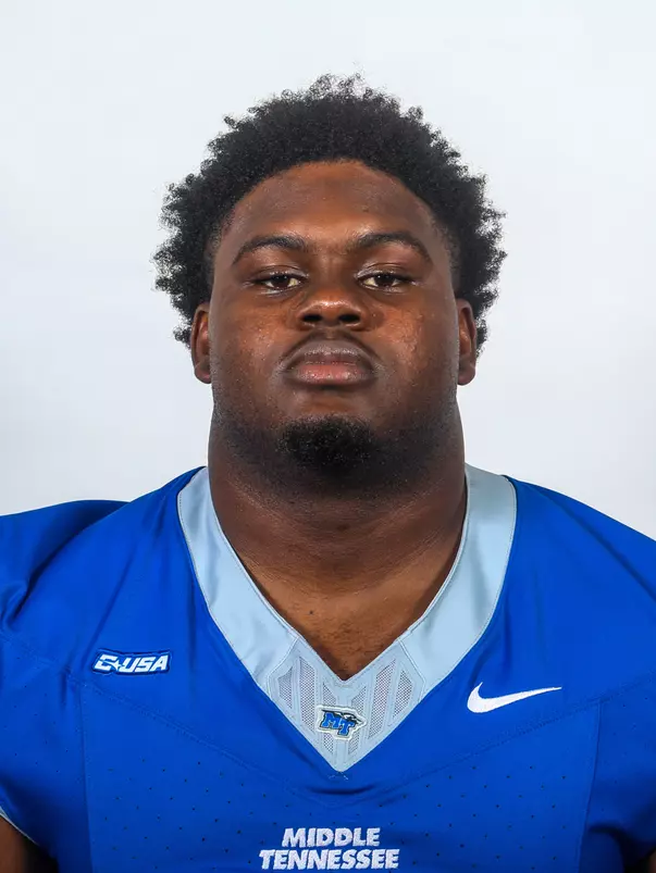 Shakai Woods headshot 2024